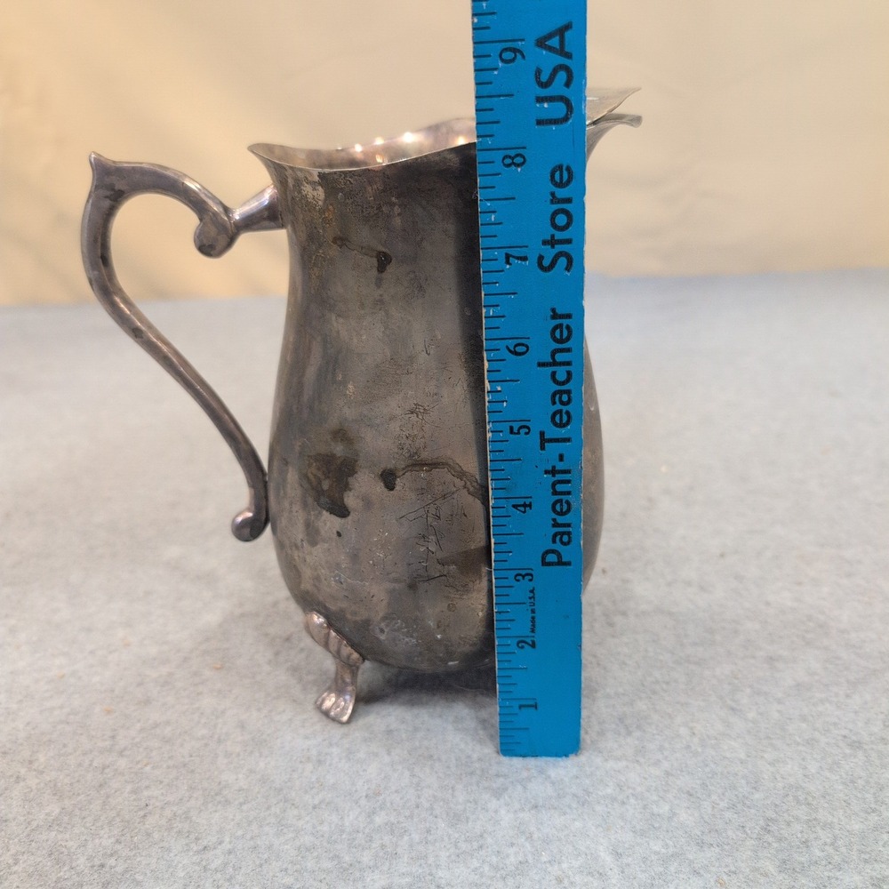 International Silver Co Handmade Silverplated Footed Pitcher with Lid - Picture 4 of 6